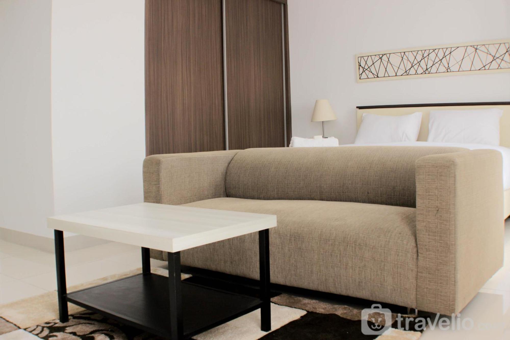 Comfortable And Spacious At Azalea By Travelio * Bekasi