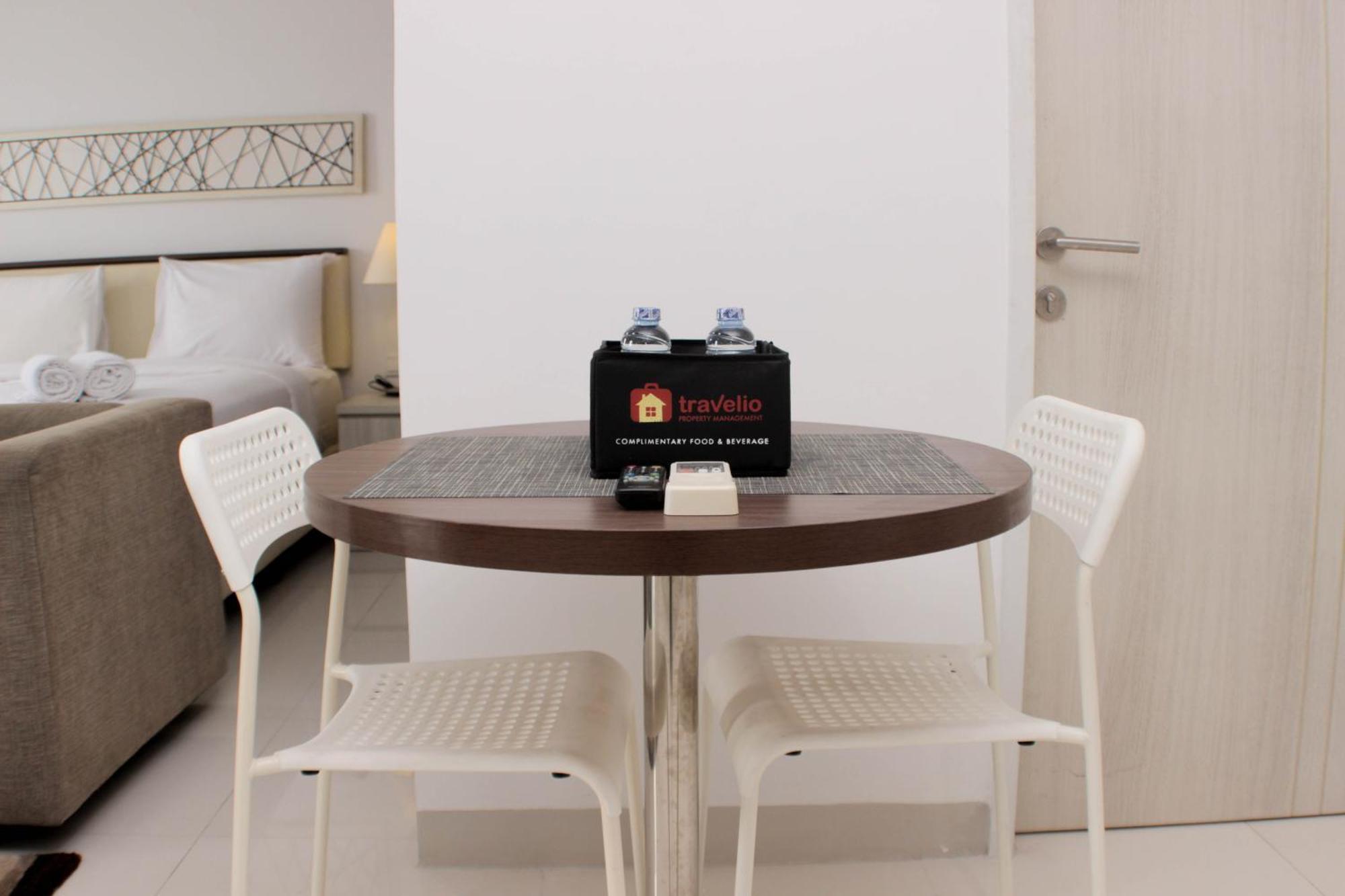Apartemen Comfortable And Spacious At Azalea By Travelio *